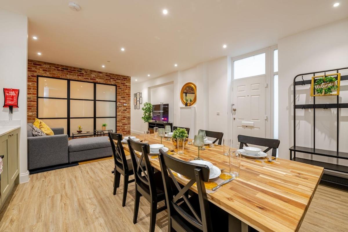 Brand New Apt - Beach Breeze Spacious 1-Bedroom Apartment With Parking - Sleeps 4 Ppl- Internet Борнмут Экстерьер фото